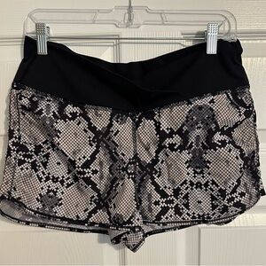 EUC LULULEMON Snakeskin Print Shorts Size 8